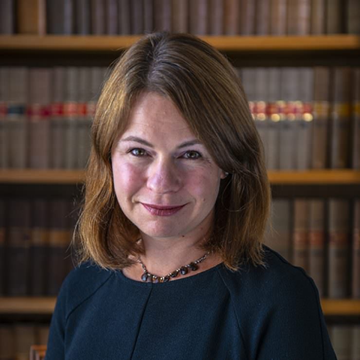 Caroline-Oliver-New.jpg